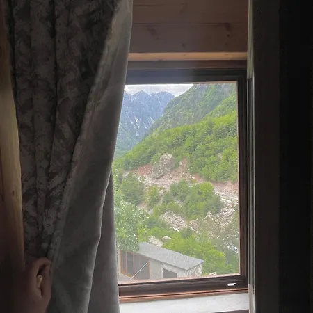 Pensjonat Shpia E Mikut